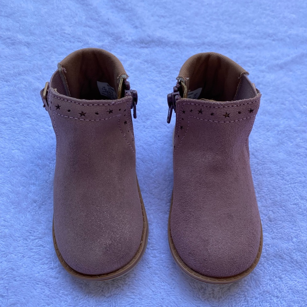 Stride Rite Agnes toddler boot. Size: 5.5 toddler. Color: Mauve